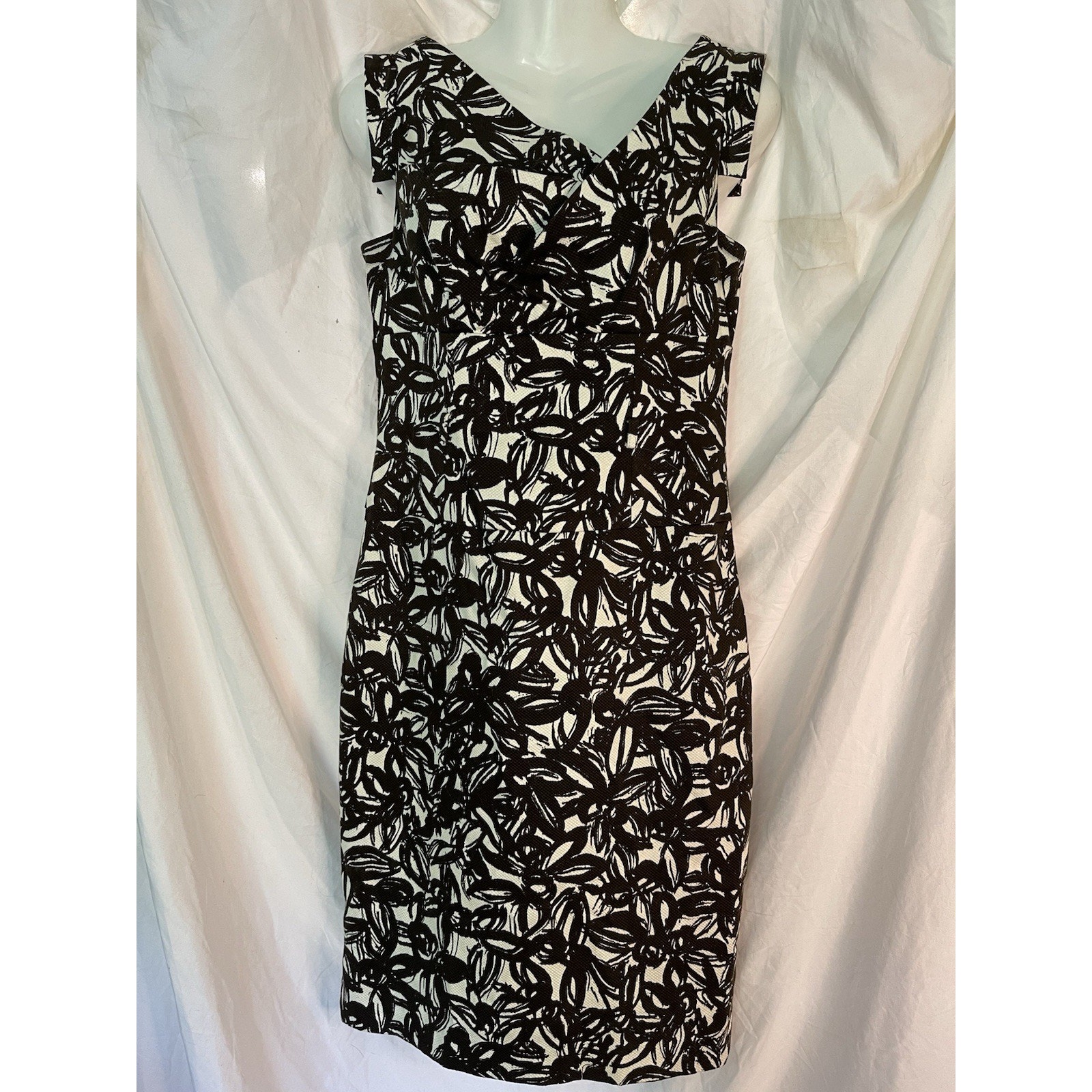 Adrianna Papell Dress Women’s Size 4 Brown Cream Lined Holiday Wedding Party